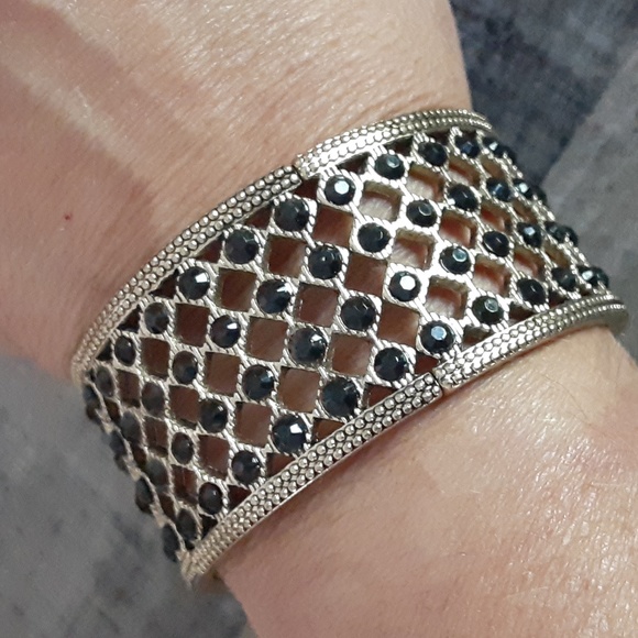 Jaclyn Smith Bracelet - Picture 3 of 3